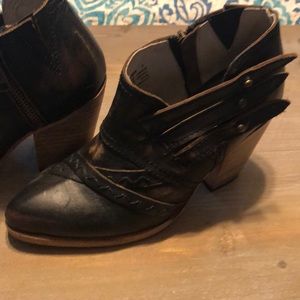 Freebird by Steven booties